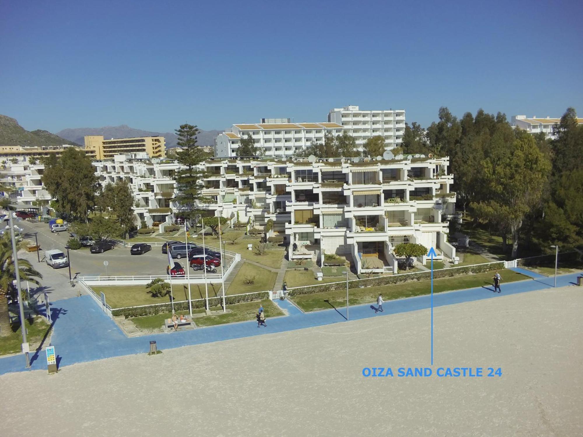Apartment Oiza Castle 24 At Beach, Wifi And Aircon Alcudia (Mallorca)